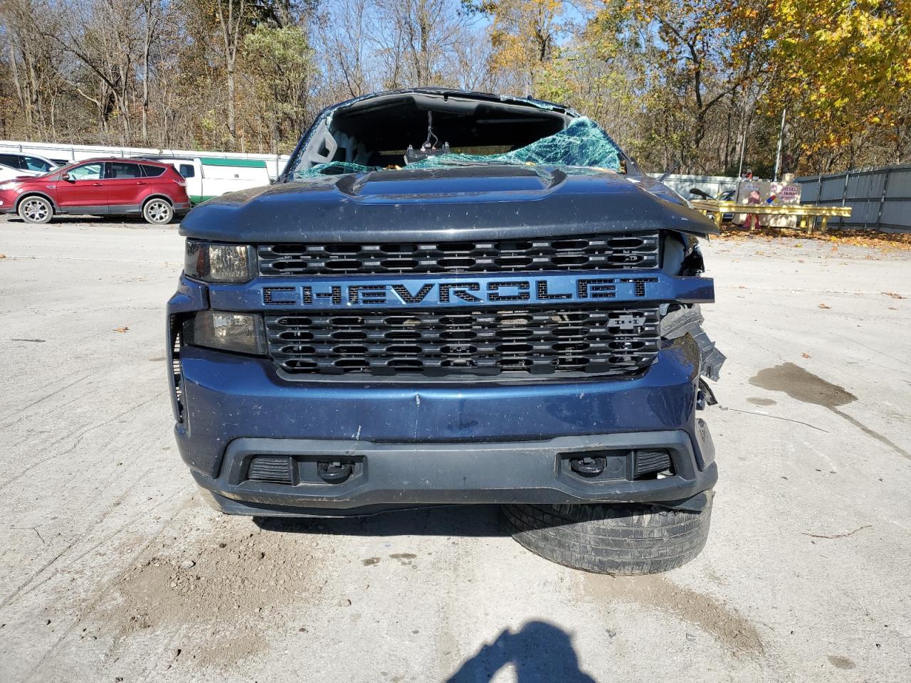 2019 Chevrolet Silverado K1500 Custom - Image 5