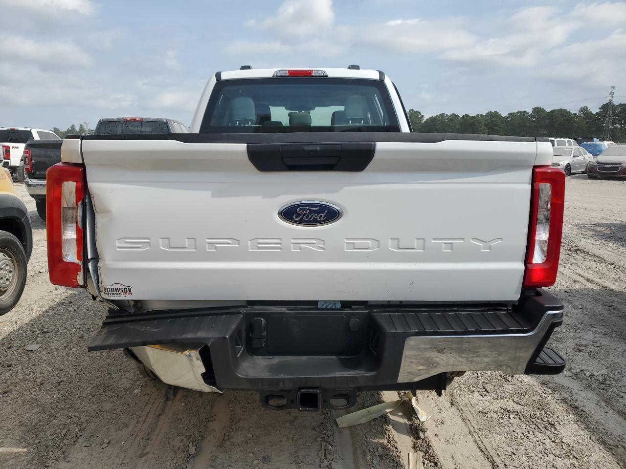 2024 Ford F250 Super Duty - Image 6
