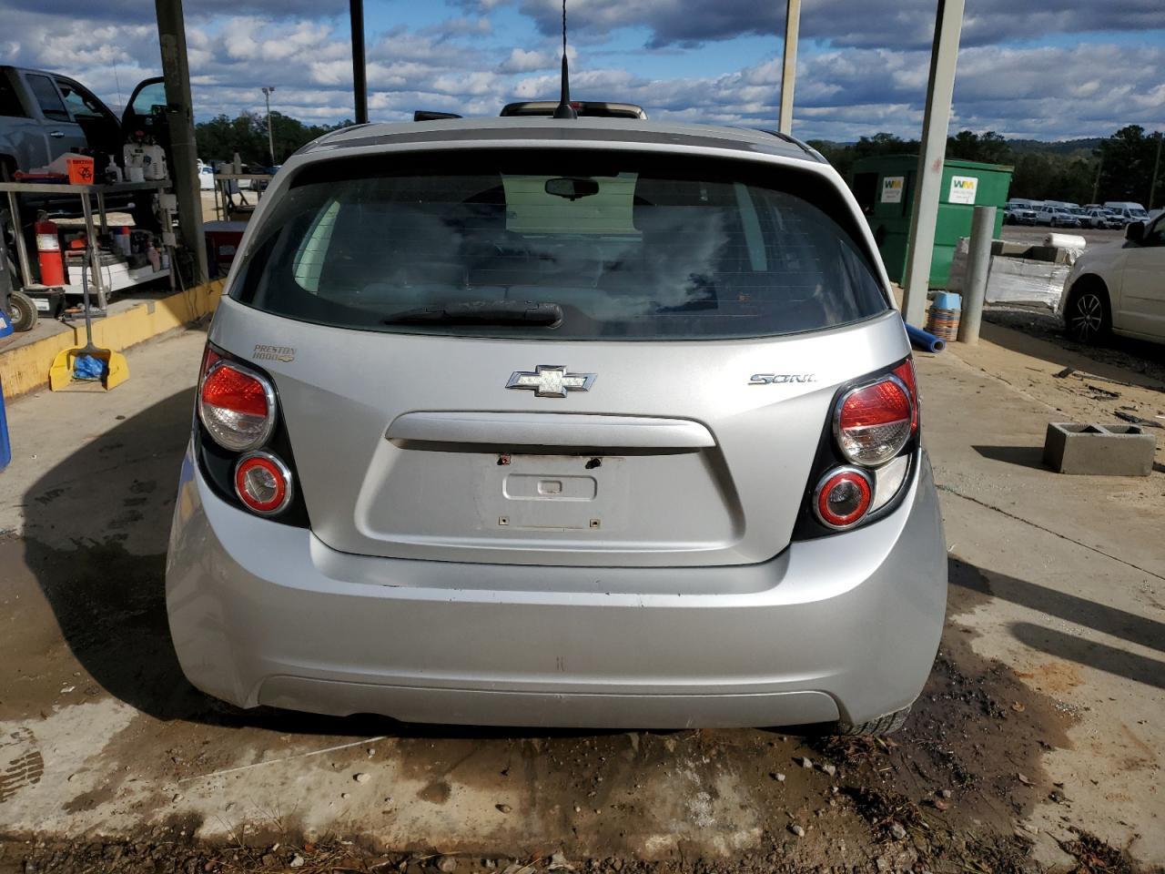 2012 Chevrolet Sonic Ls - Фото 6