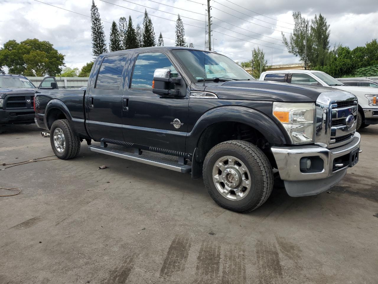 2013 Ford F250 Super Duty - Фото 4