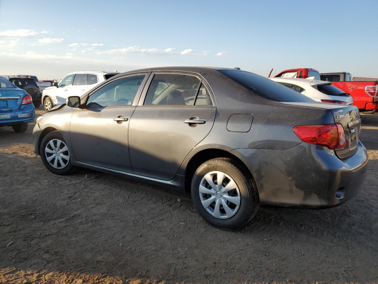 2010 Toyota Corolla Base - Фото 2