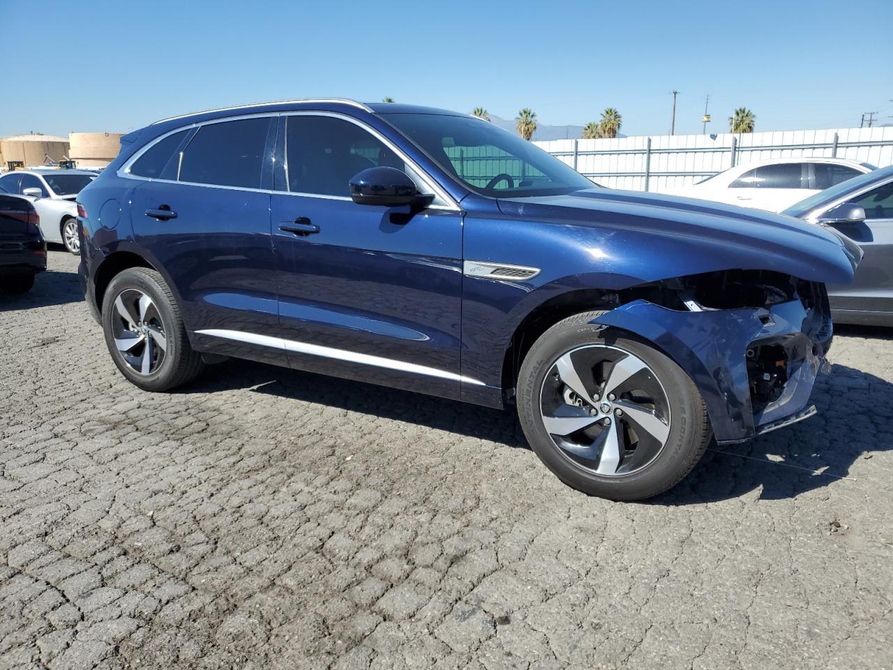 2024 Jaguar F-Pace R-Dynamic S - Фото 4