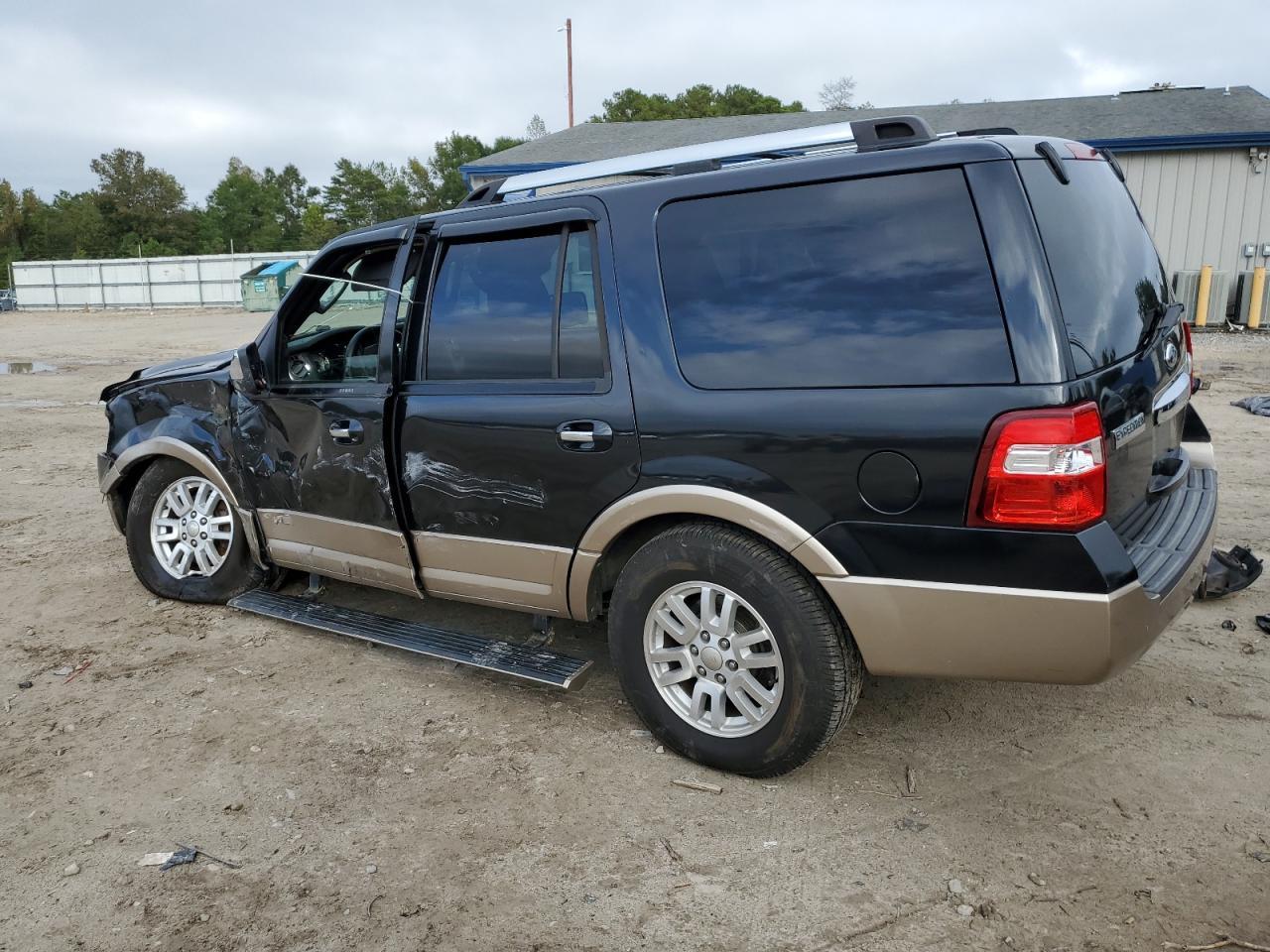 2013 Ford Expedition Xlt - Image 2