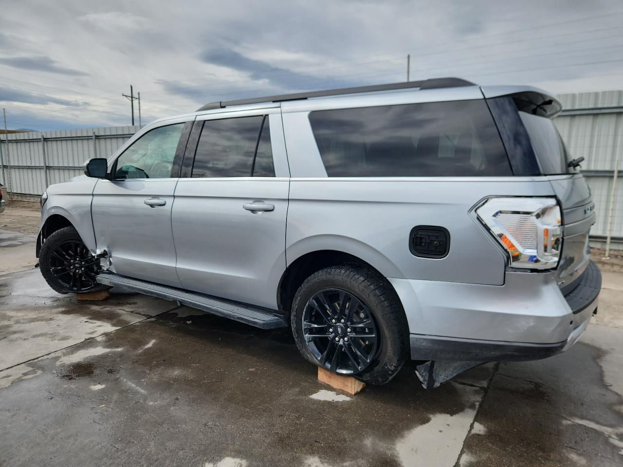 2024 Ford Expedition Max Xlt - Image 2