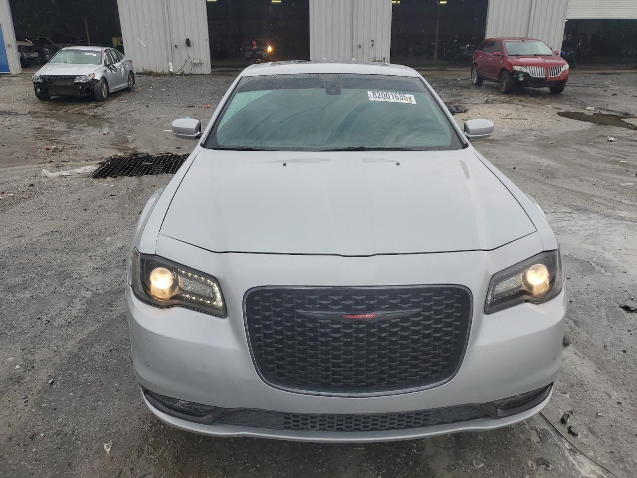 2022 Chrysler 300 S - Фото 5