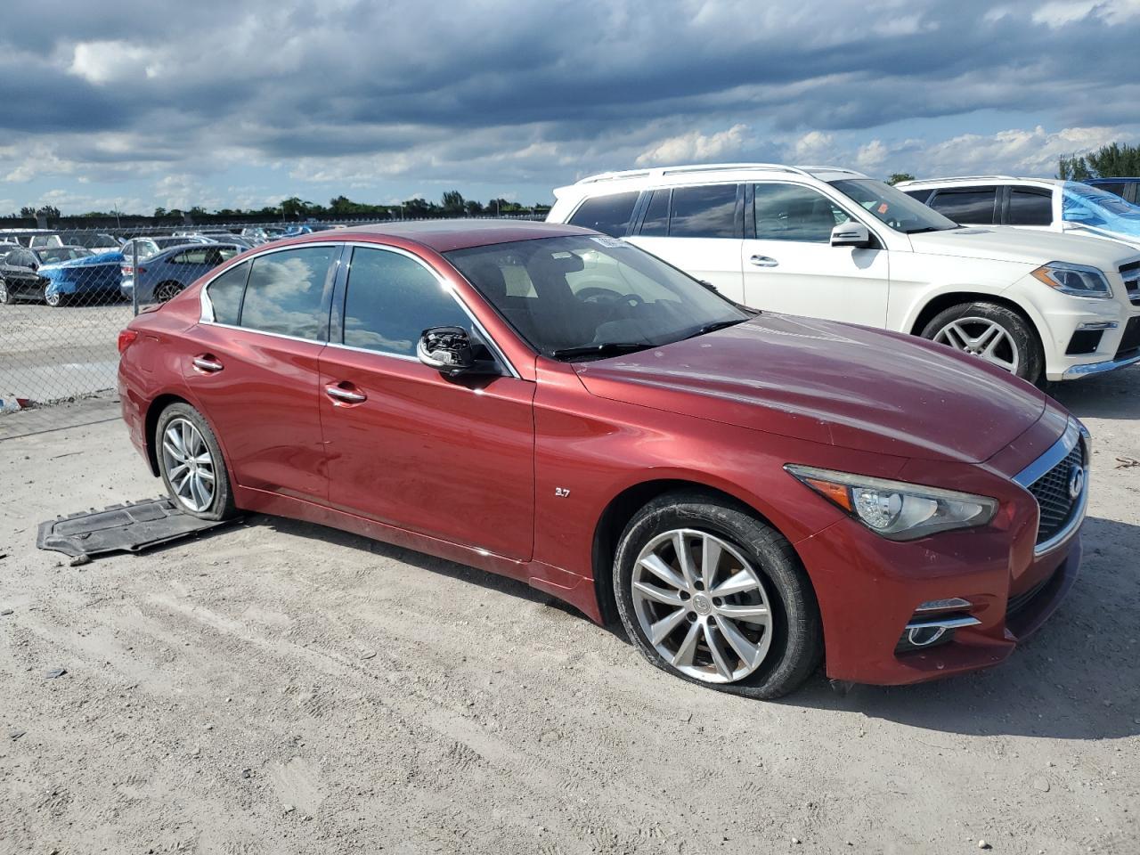 2015 Infiniti Q50 Base - Фото 4