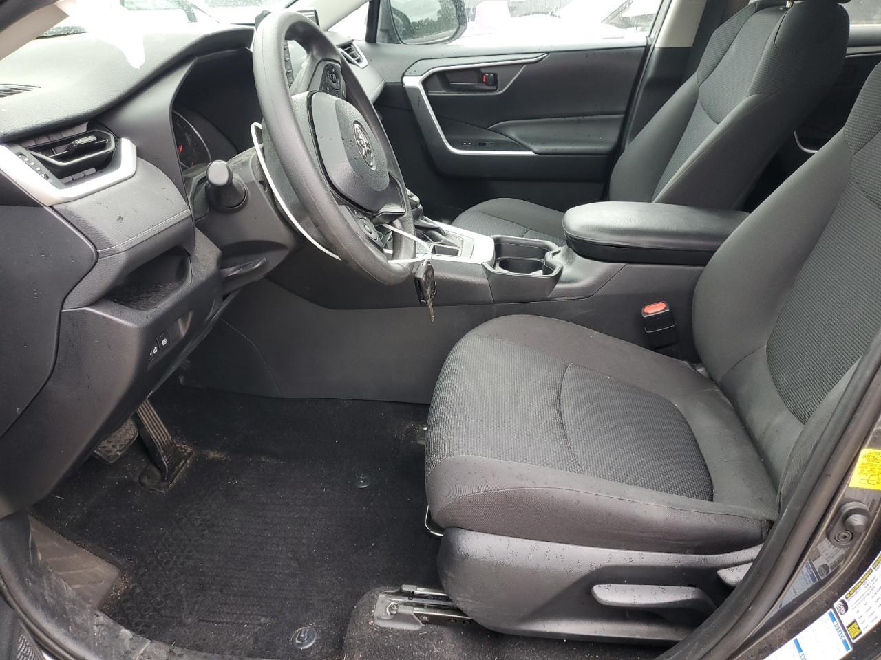 2020 Toyota Rav4 Le - Image 7