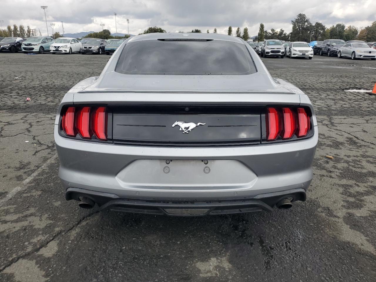 2020 Ford Mustang - Фото 6
