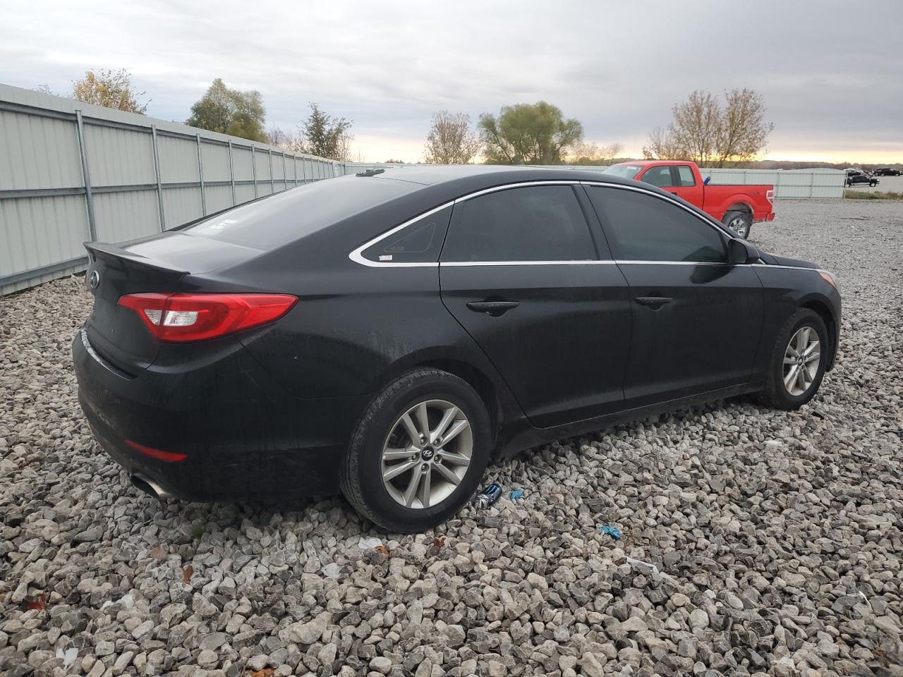 2017 Hyundai Sonata Se - Image 3