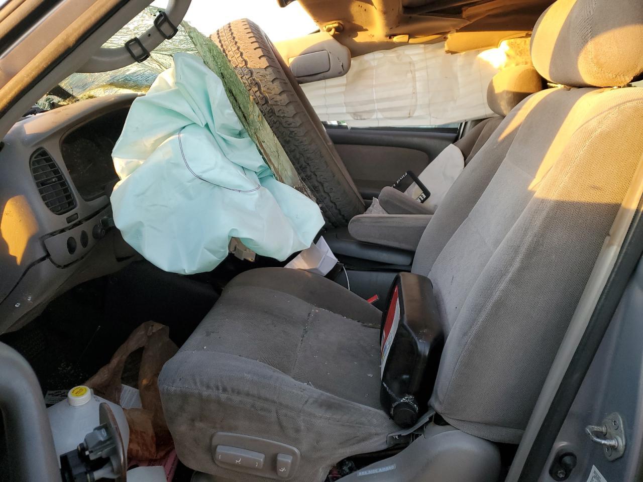 2002 Toyota Sequoia Sr5 - Image 7