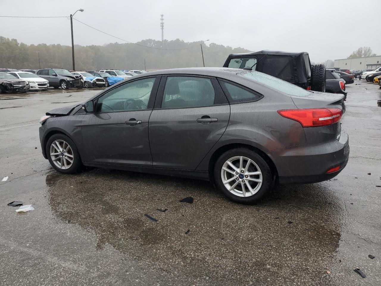 2015 Ford Focus Se - Image 2