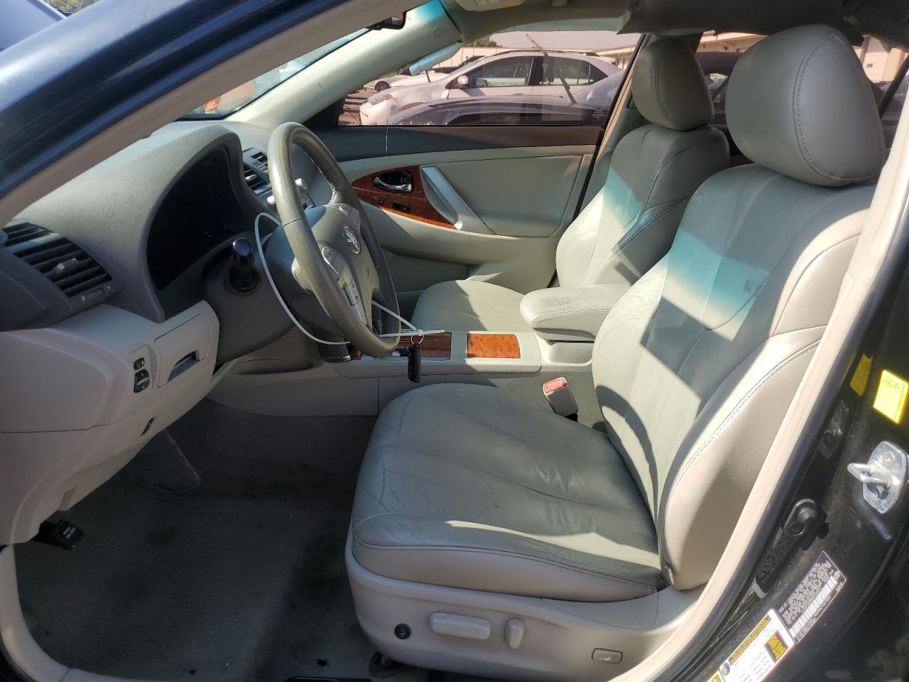 2011 Toyota Camry Base - Фото 7