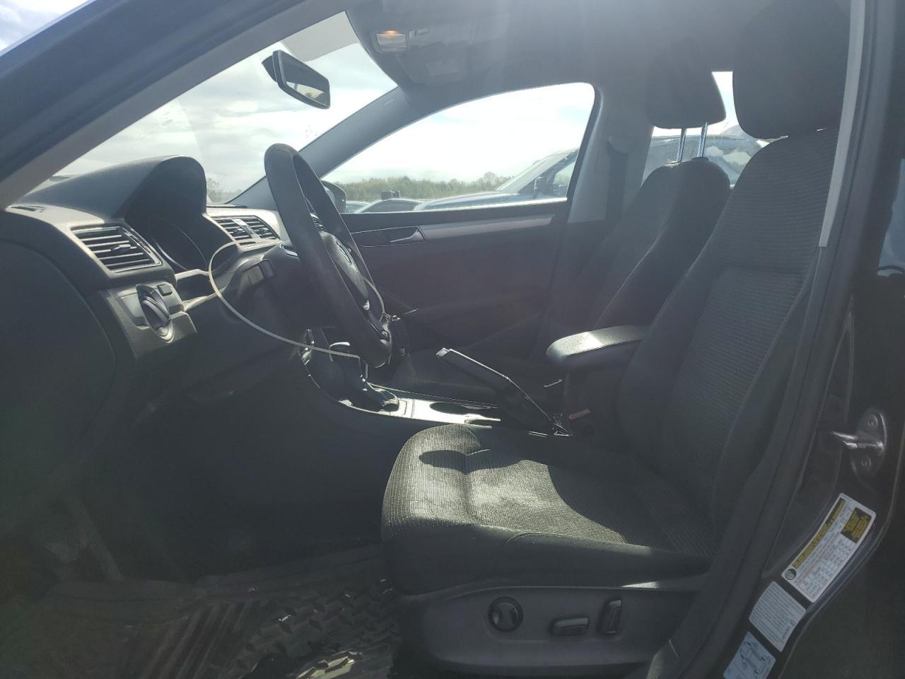 2018 Volkswagen Passat S - Фото 7