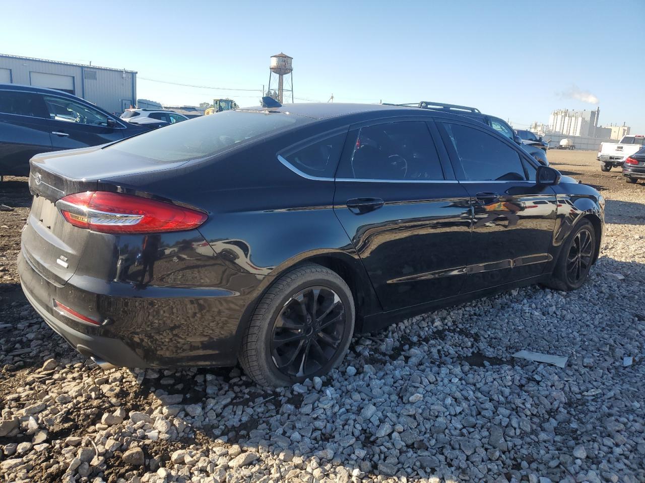 2019 Ford Fusion Se - Фото 3