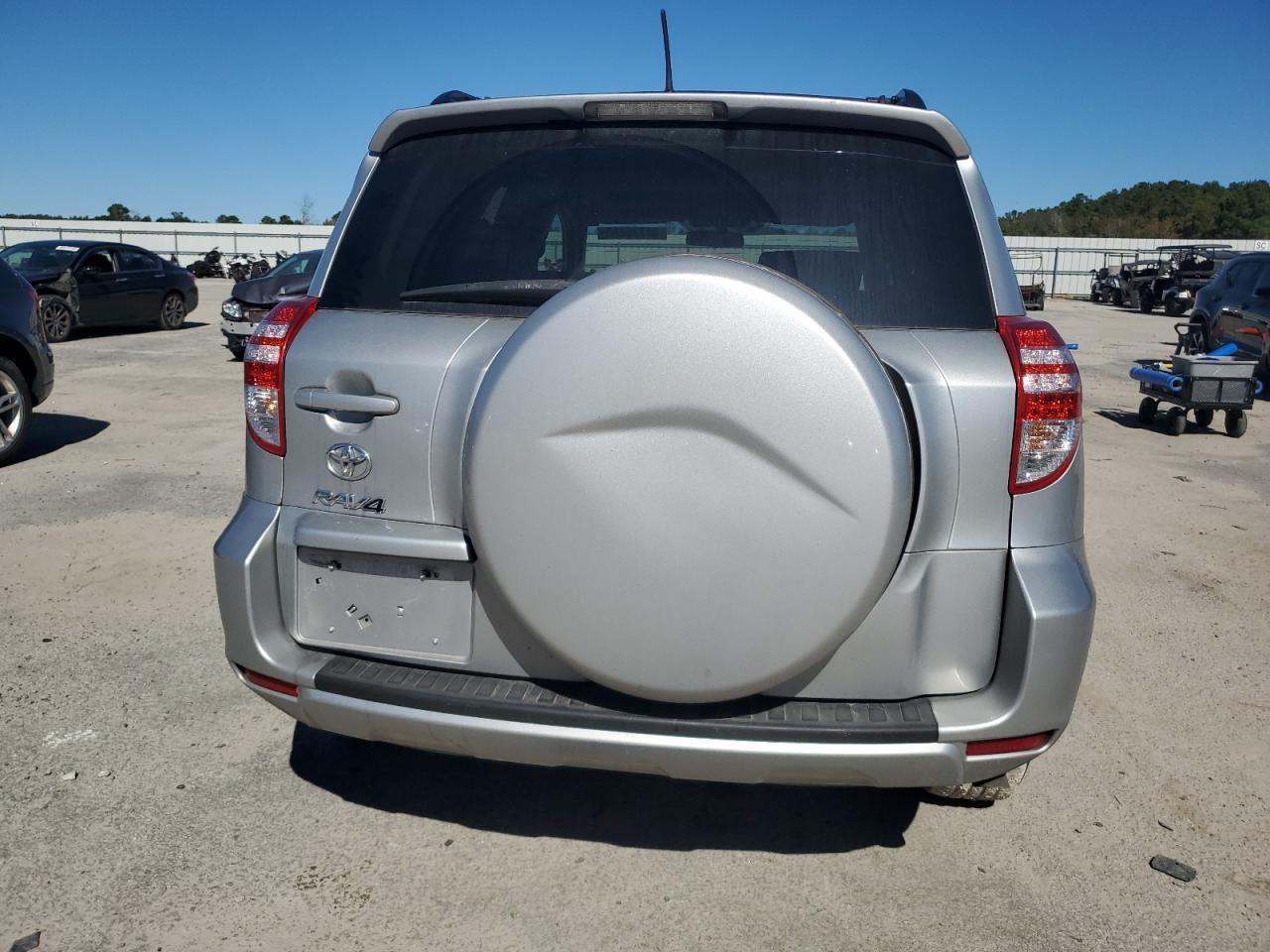 2011 Toyota Rav4 - Image 6