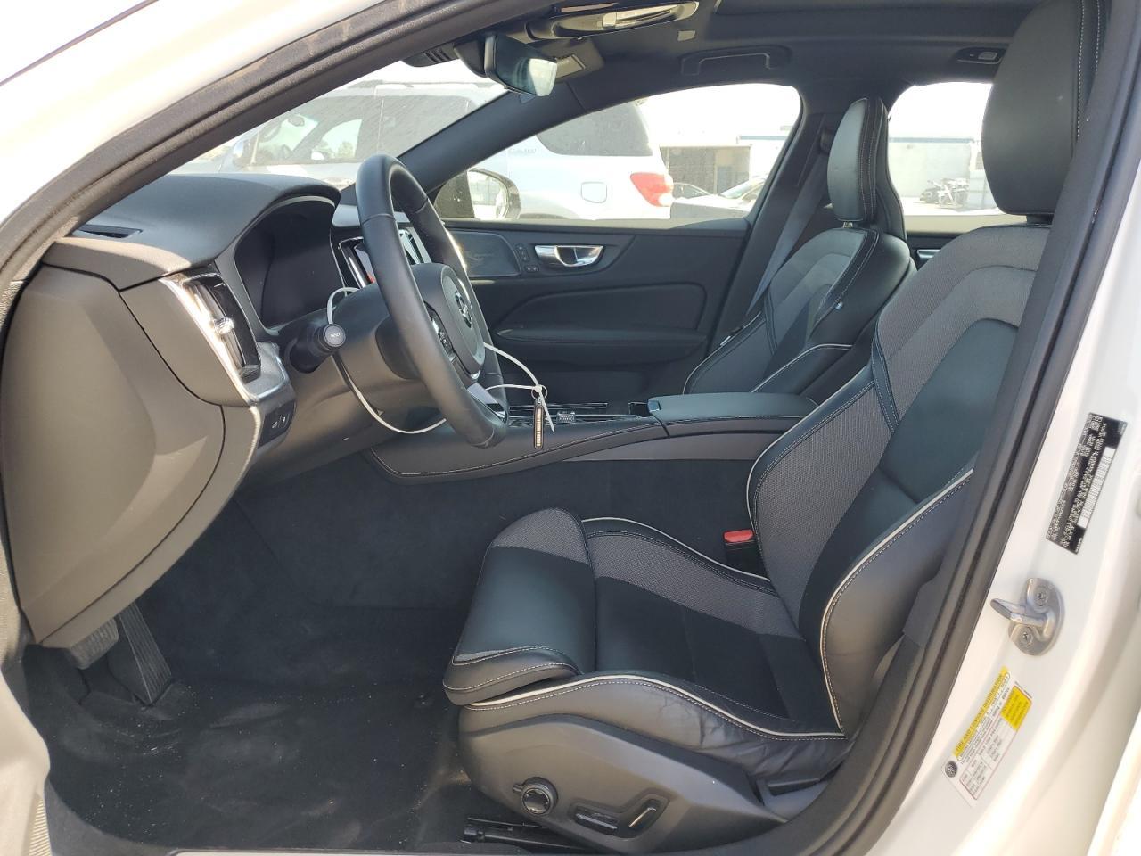 2024 Volvo S60 Plus - Фото 7