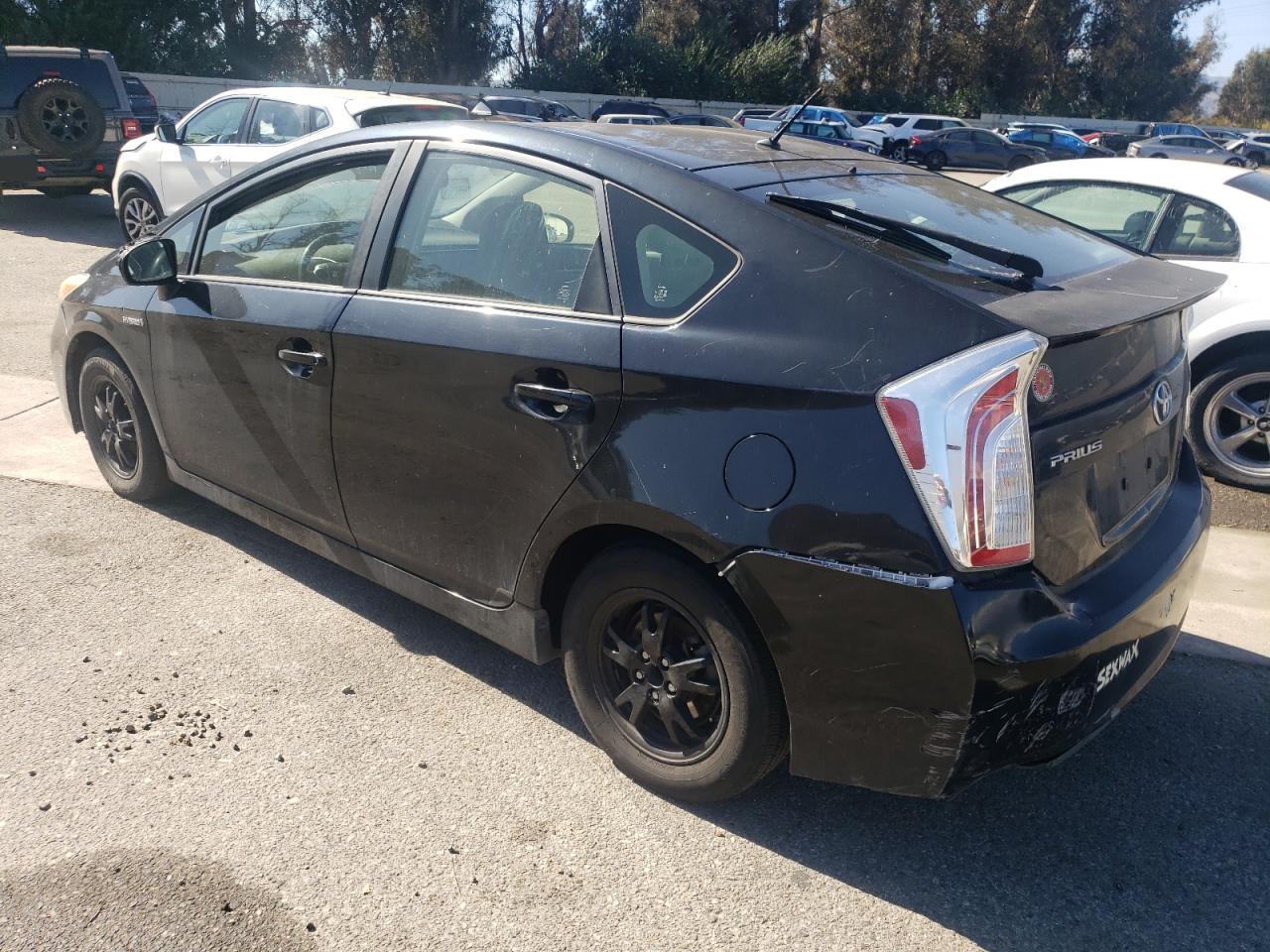 2014 Toyota Prius - Image 2