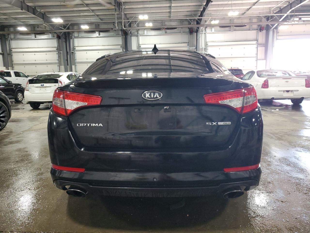 2011 Kia Optima Sx Turbo - Image 6