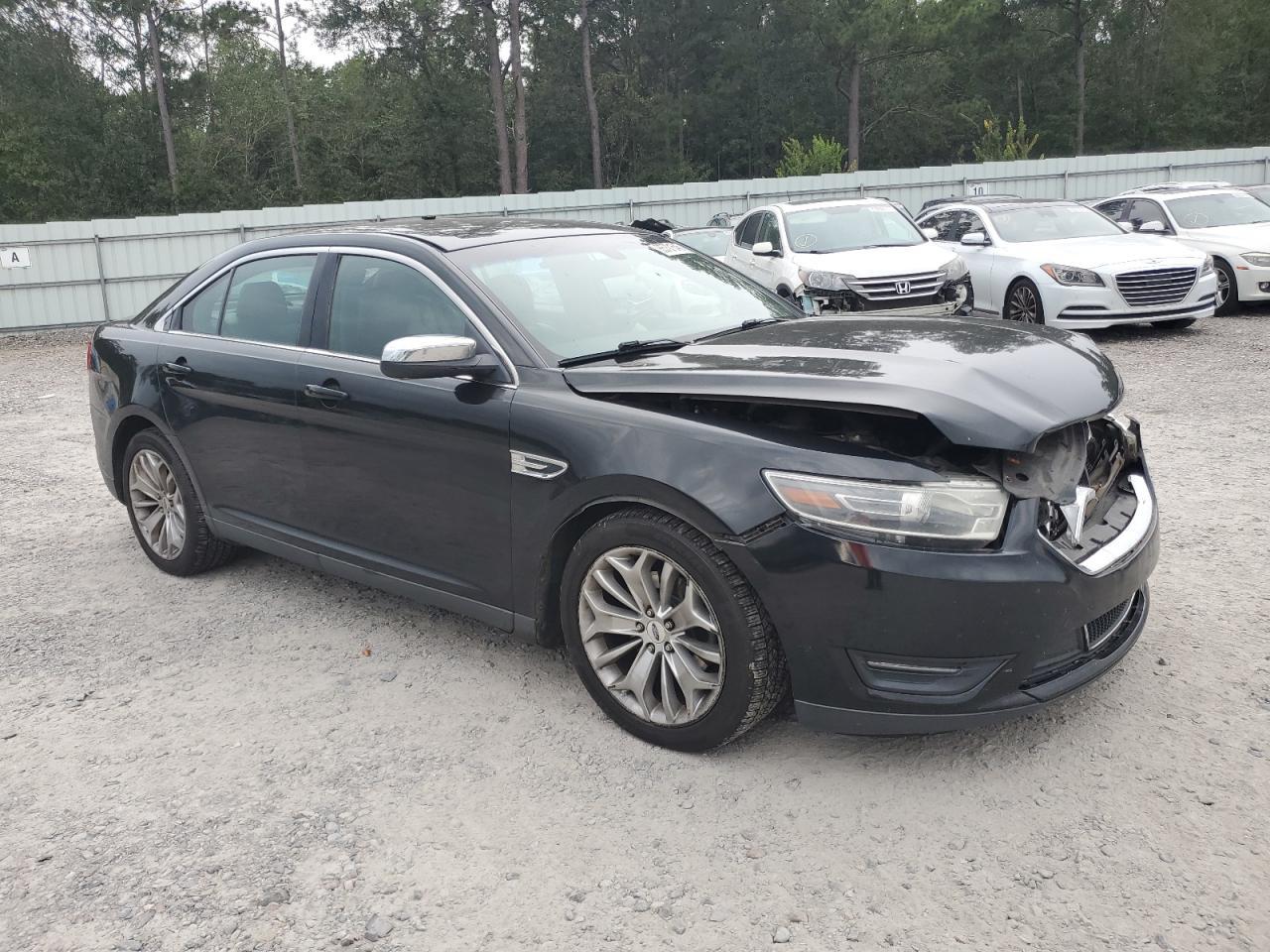 2015 Ford Taurus Limited - Image 4