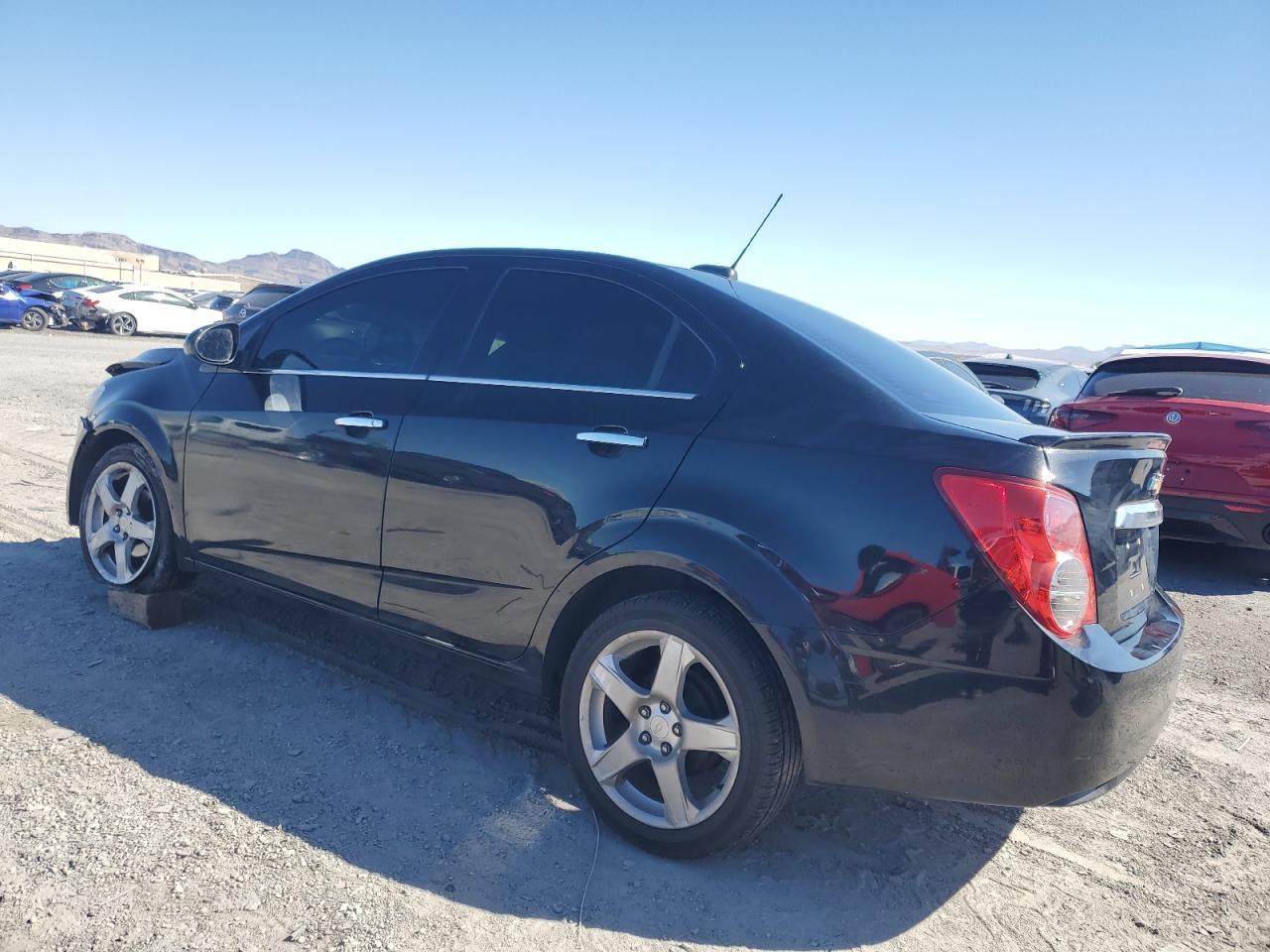 2016 Chevrolet Sonic Ltz - Image 2