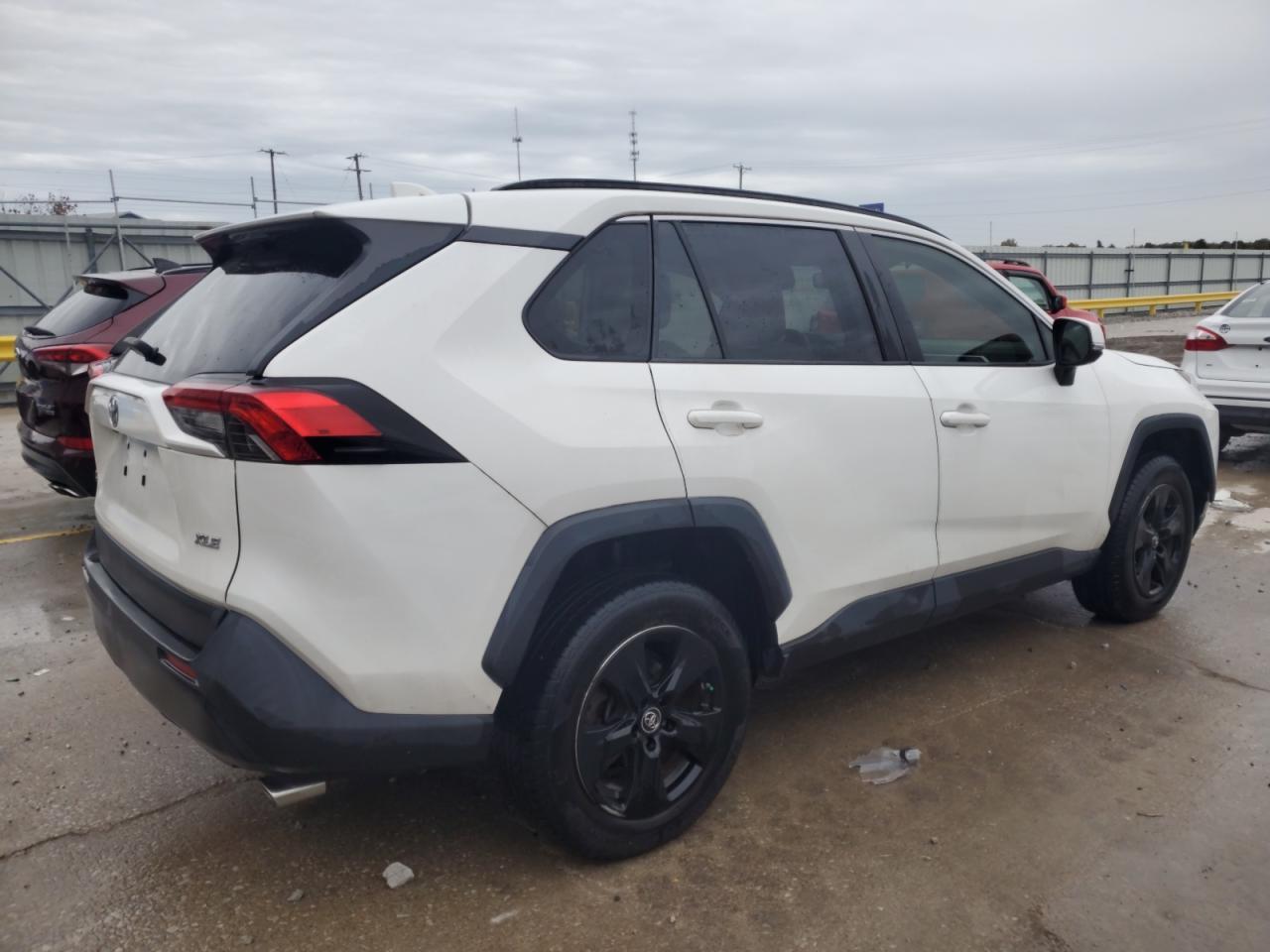 2019 Toyota Rav4 Xle - Фото 3