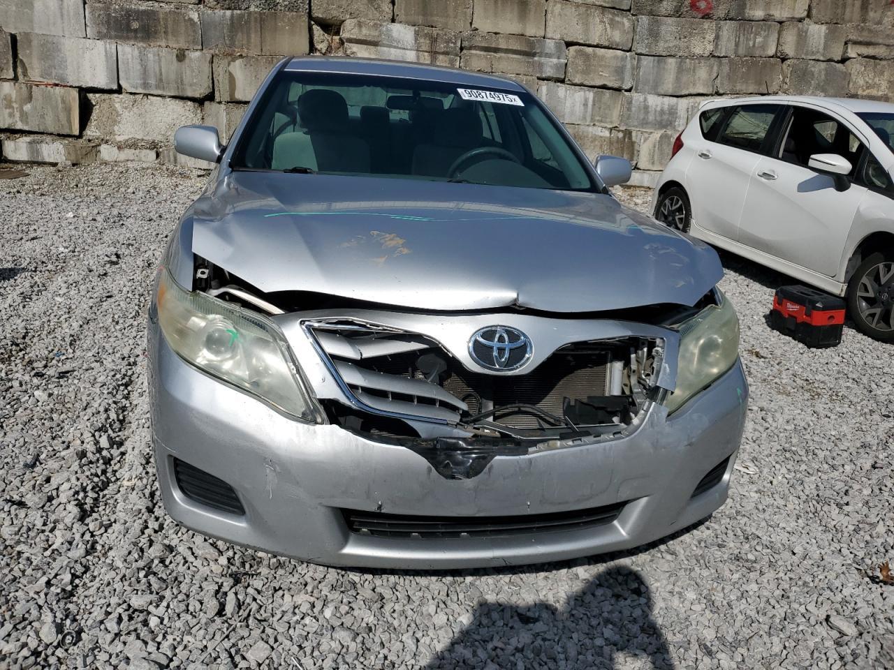 2011 Toyota Camry Base - Фото 5