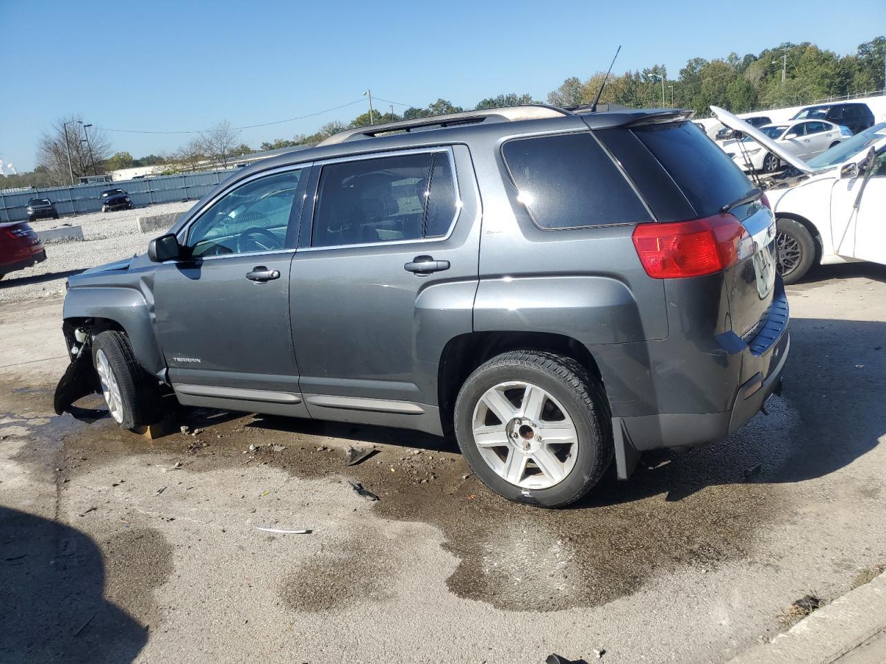 2011 GMC Terrain Slt - Image 2