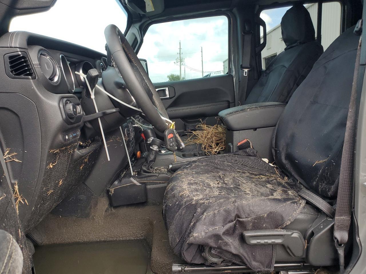 2023 Jeep Wrangler Sahara 4Xe - Image 7