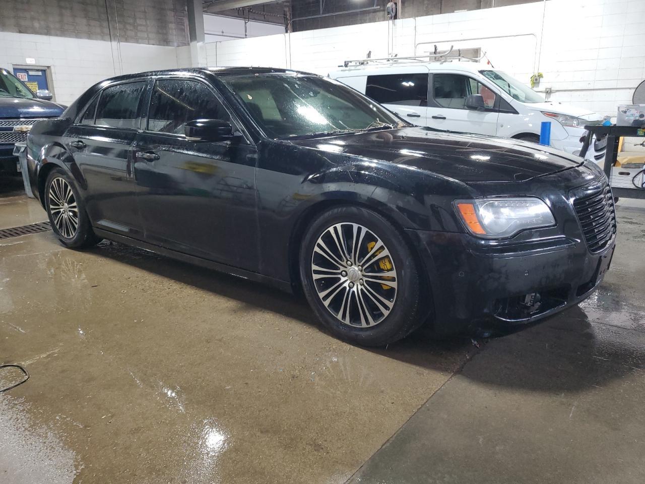 2012 Chrysler 300 S - Image 4
