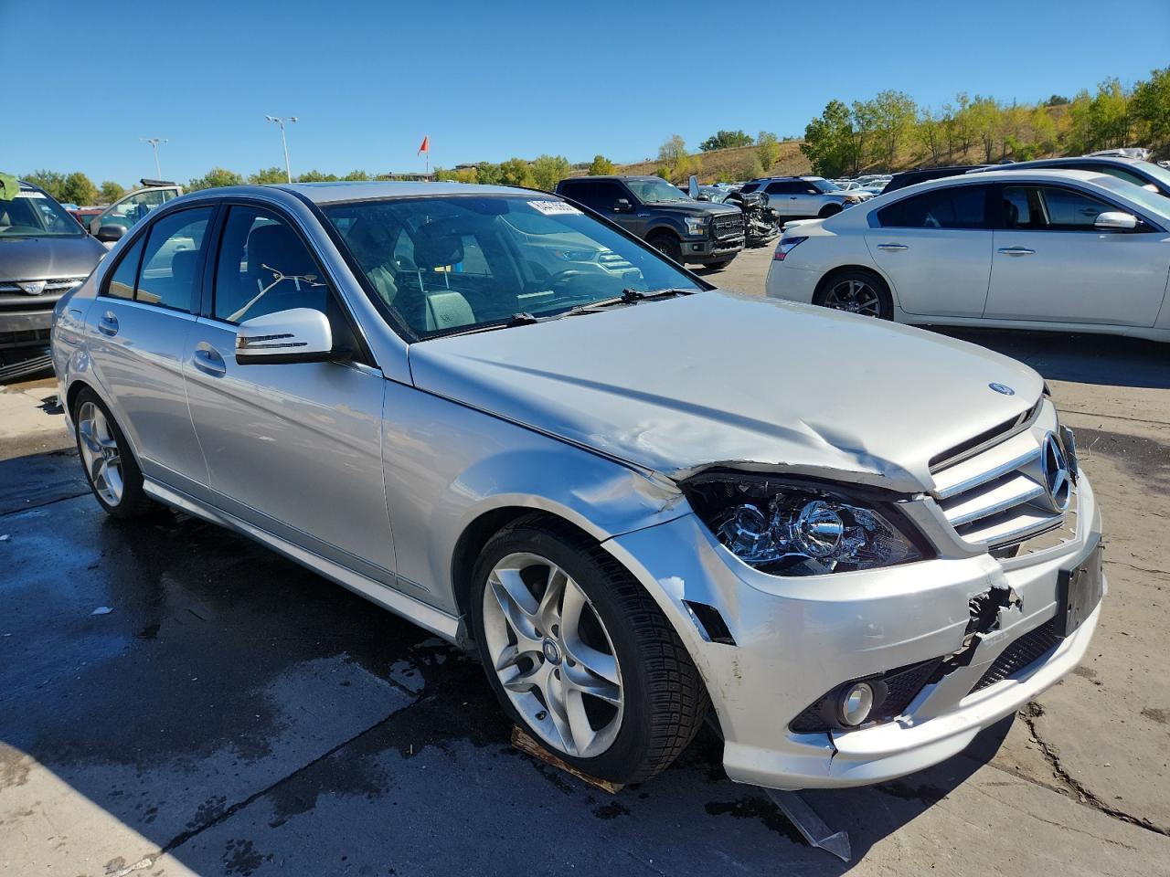 2010 Mercedes-Benz C 300 4Matic - Фото 4
