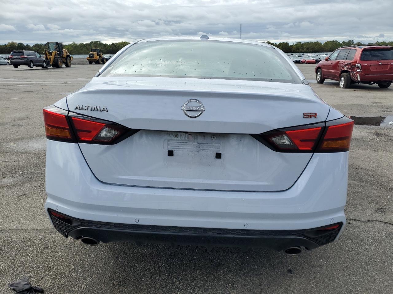 2024 Nissan Altima Sr - Image 6