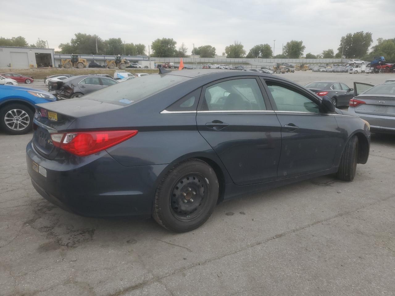 2012 Hyundai Sonata Gls - Фото 3