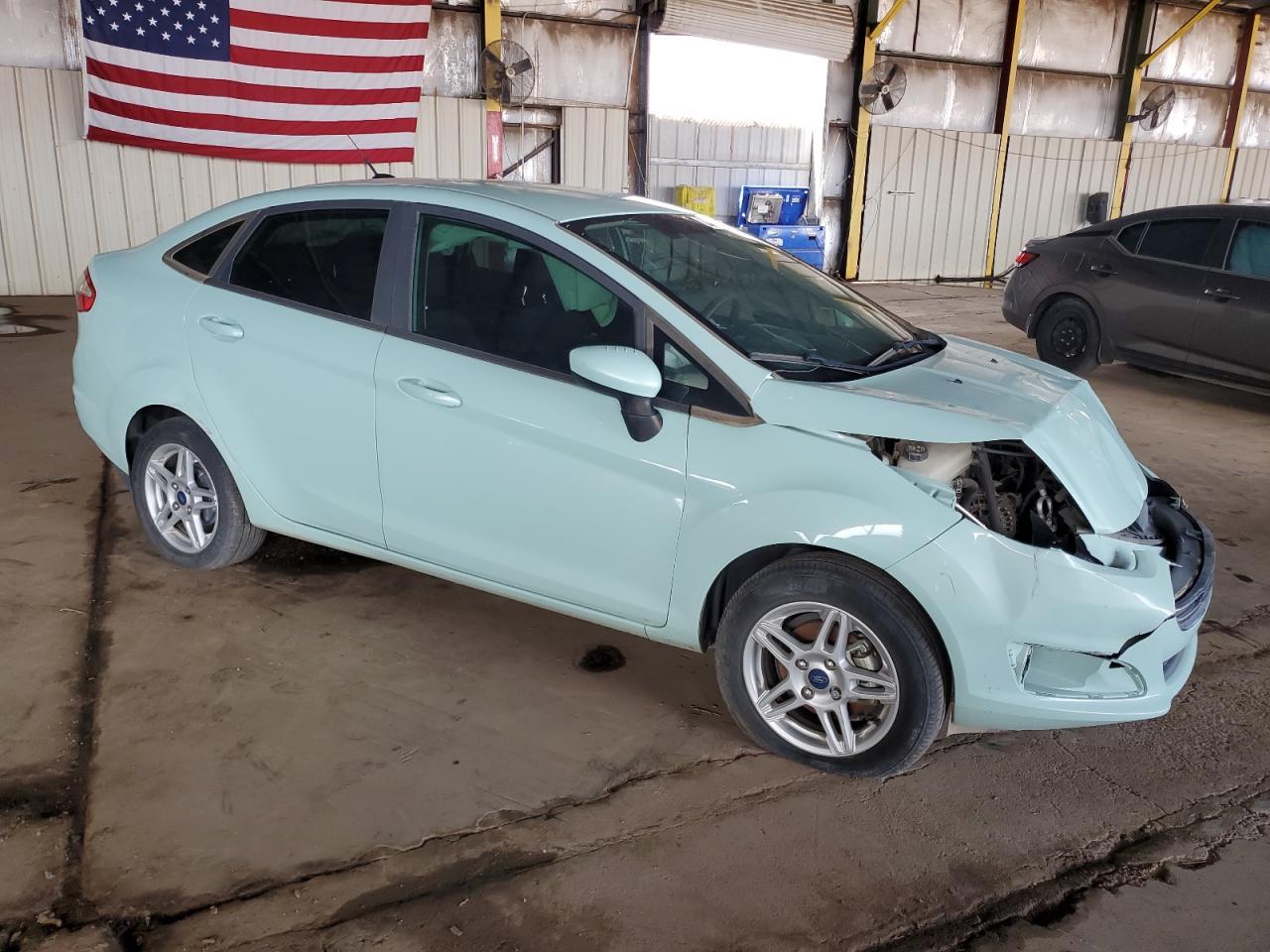 2019 Ford Fiesta Se - Фото 4