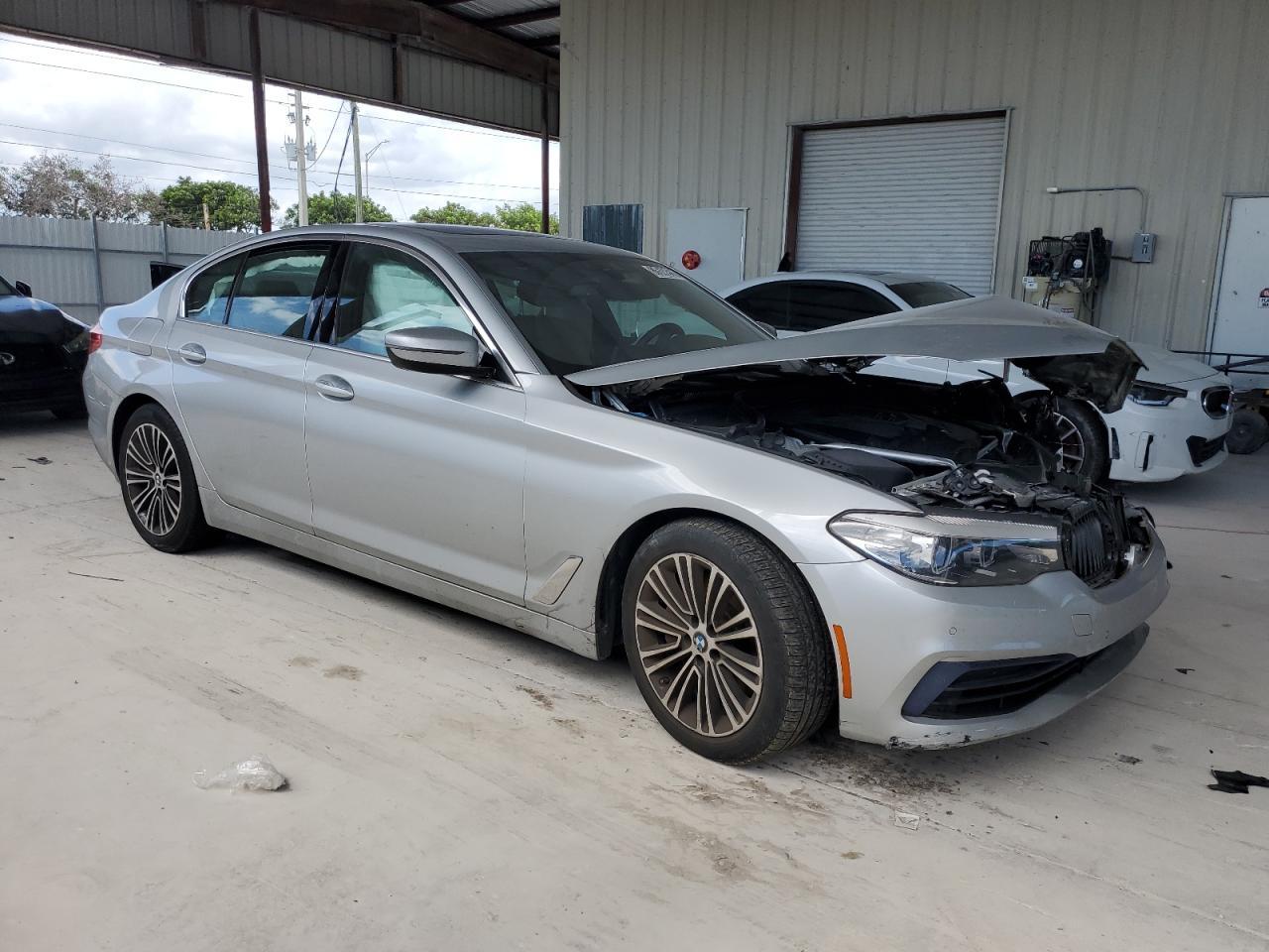 2020 BMW 540 I - Image 4