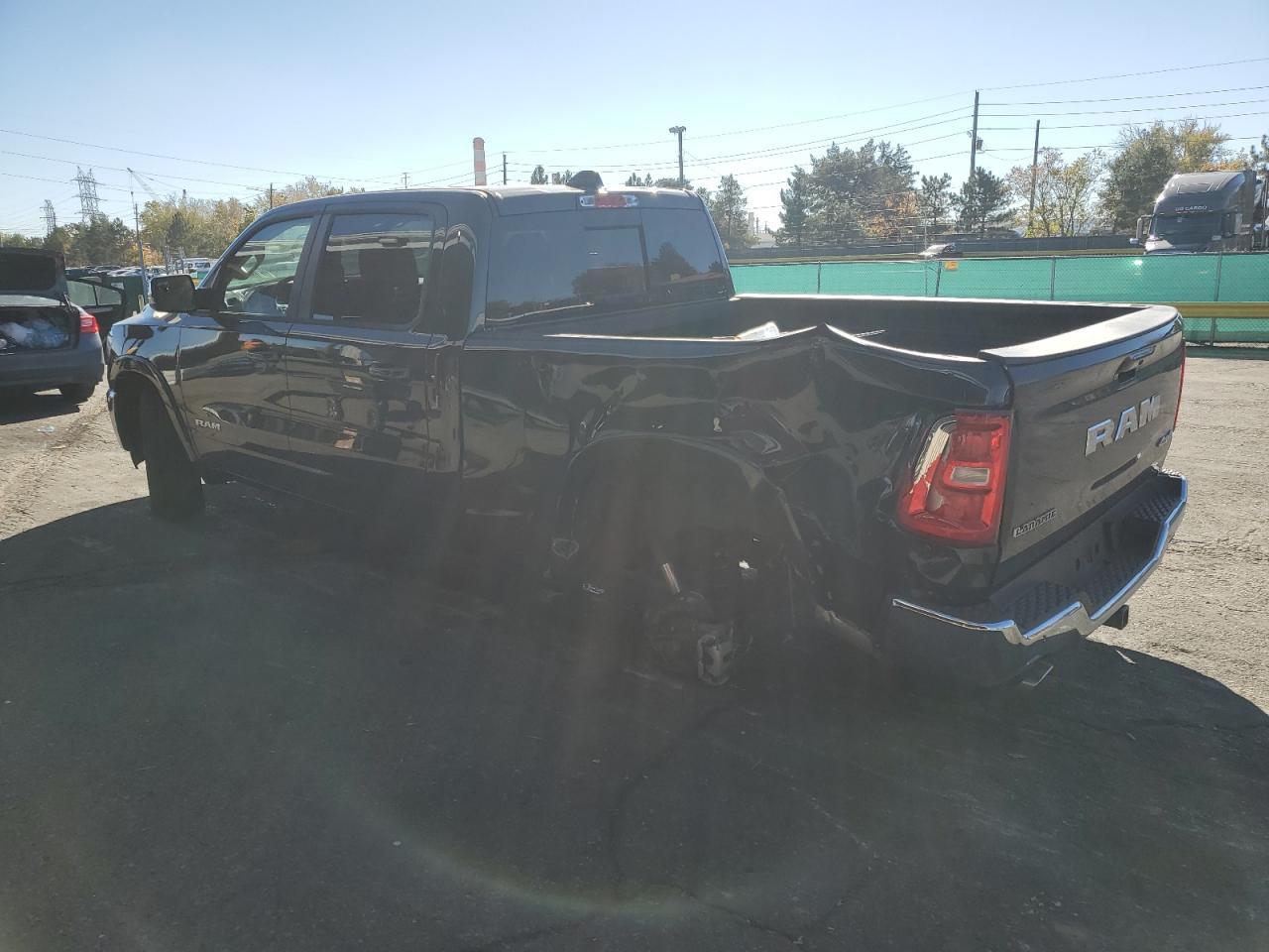 2025 Ram 1500 Laramie - Фото 2