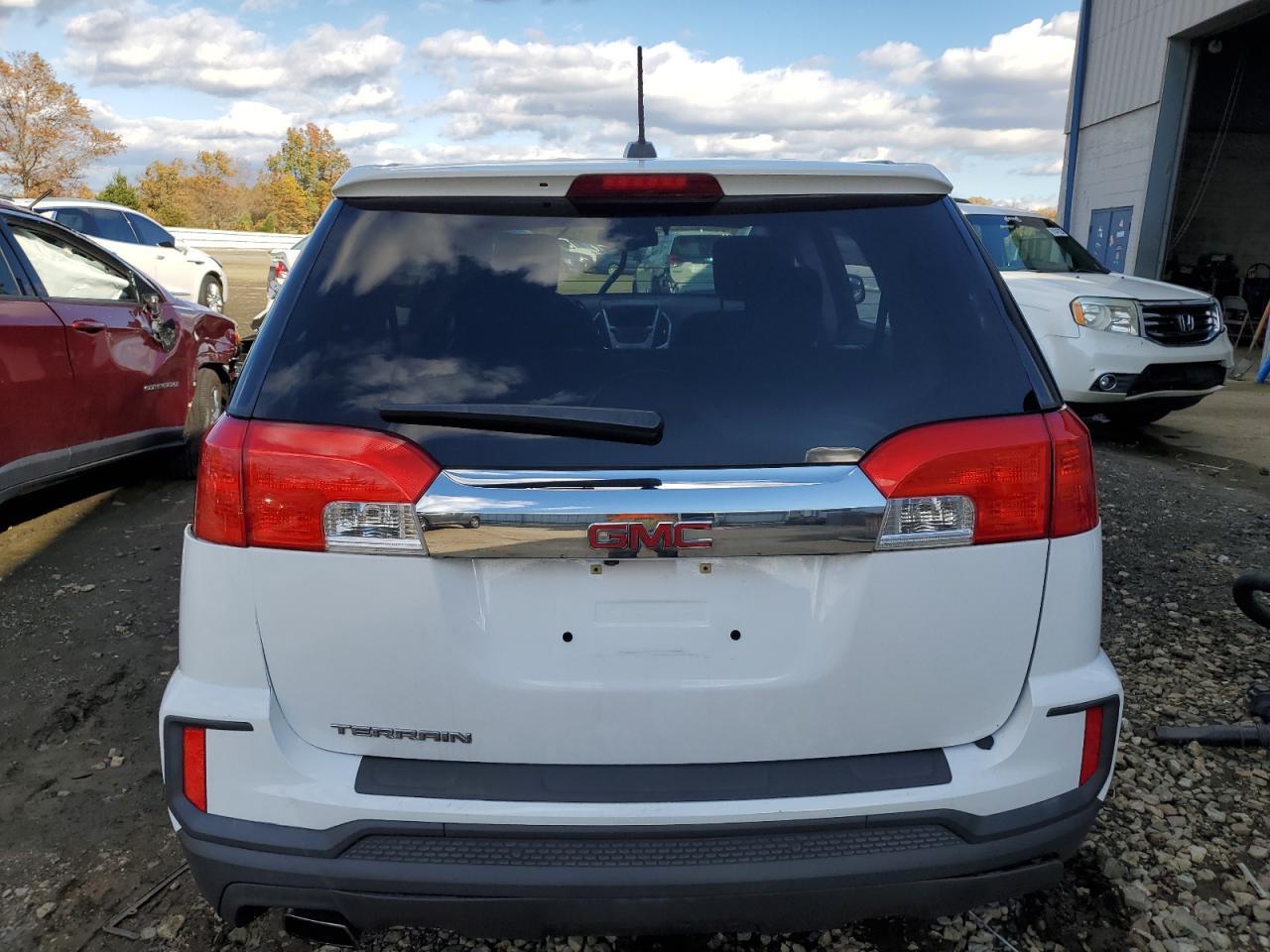 2016 GMC Terrain Sle - Image 6