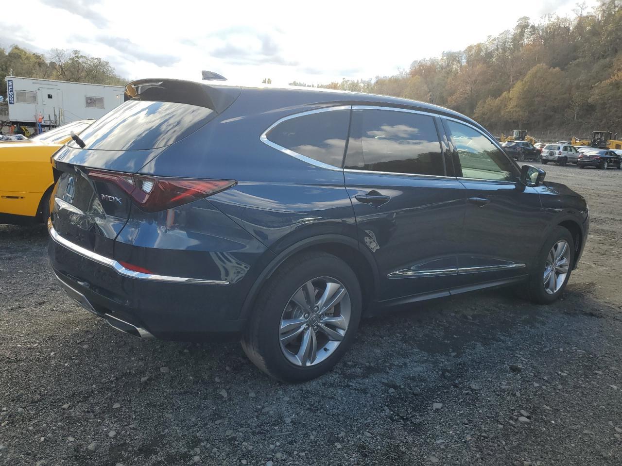 2025 Acura Mdx - Image 3