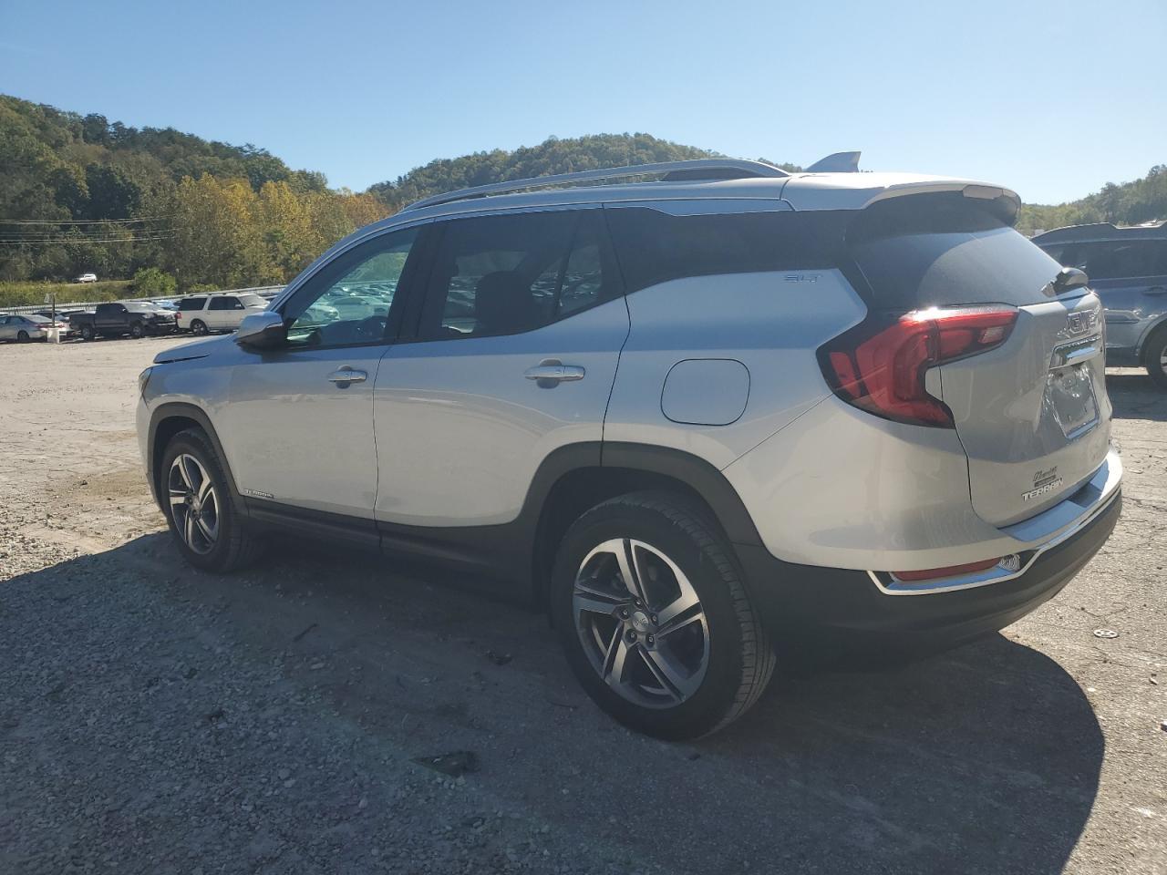 2021 GMC Terrain Slt - Image 2