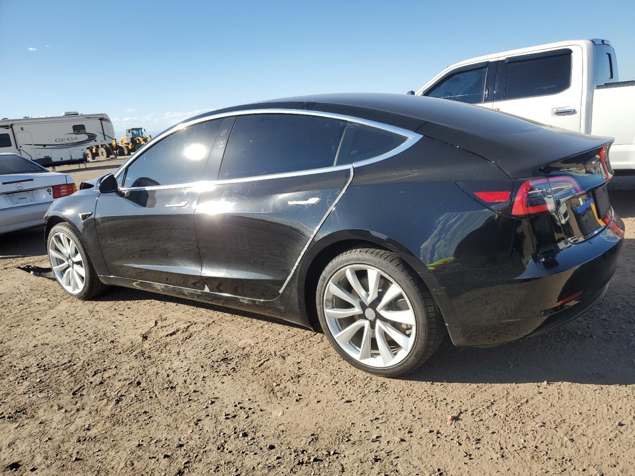 2019 Tesla Model 3 - Фото 2