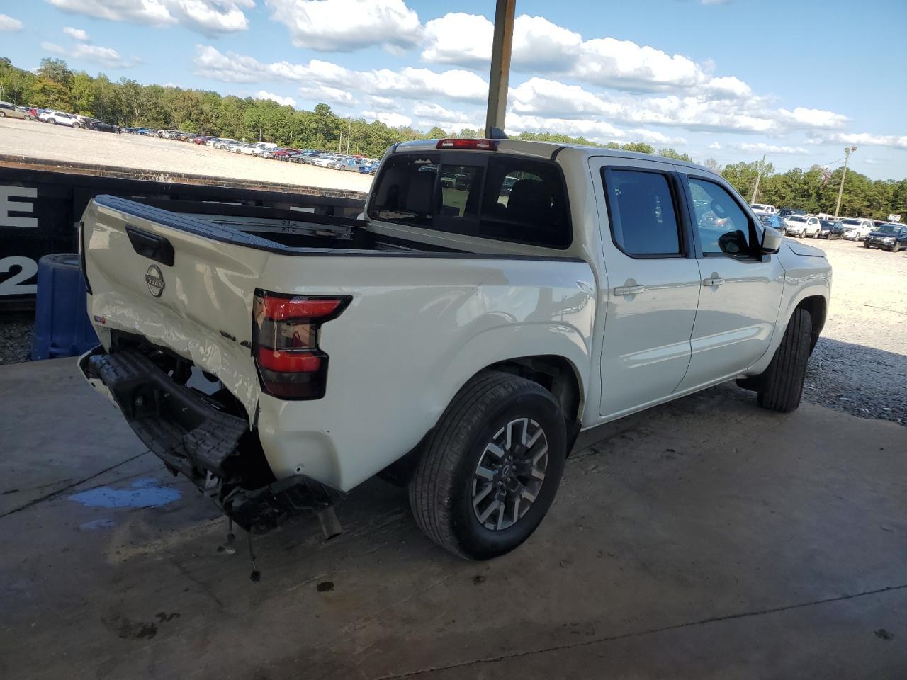 2022 Nissan Frontier S - Image 3