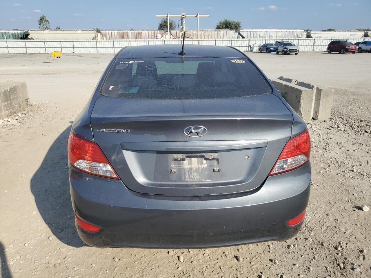 2012 Hyundai Accent Gls - Фото 6