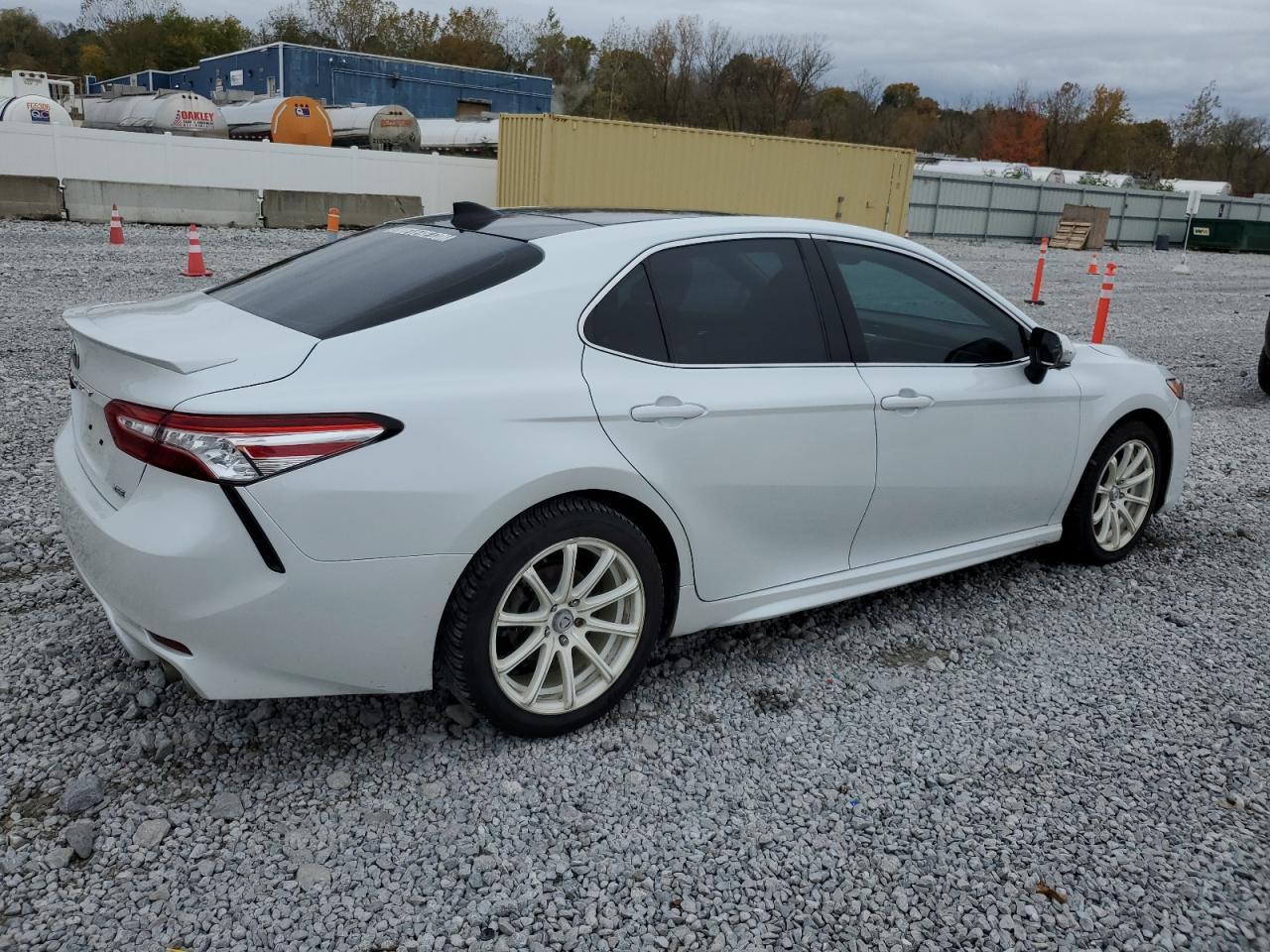 2020 Toyota Camry Xse - Фото 3