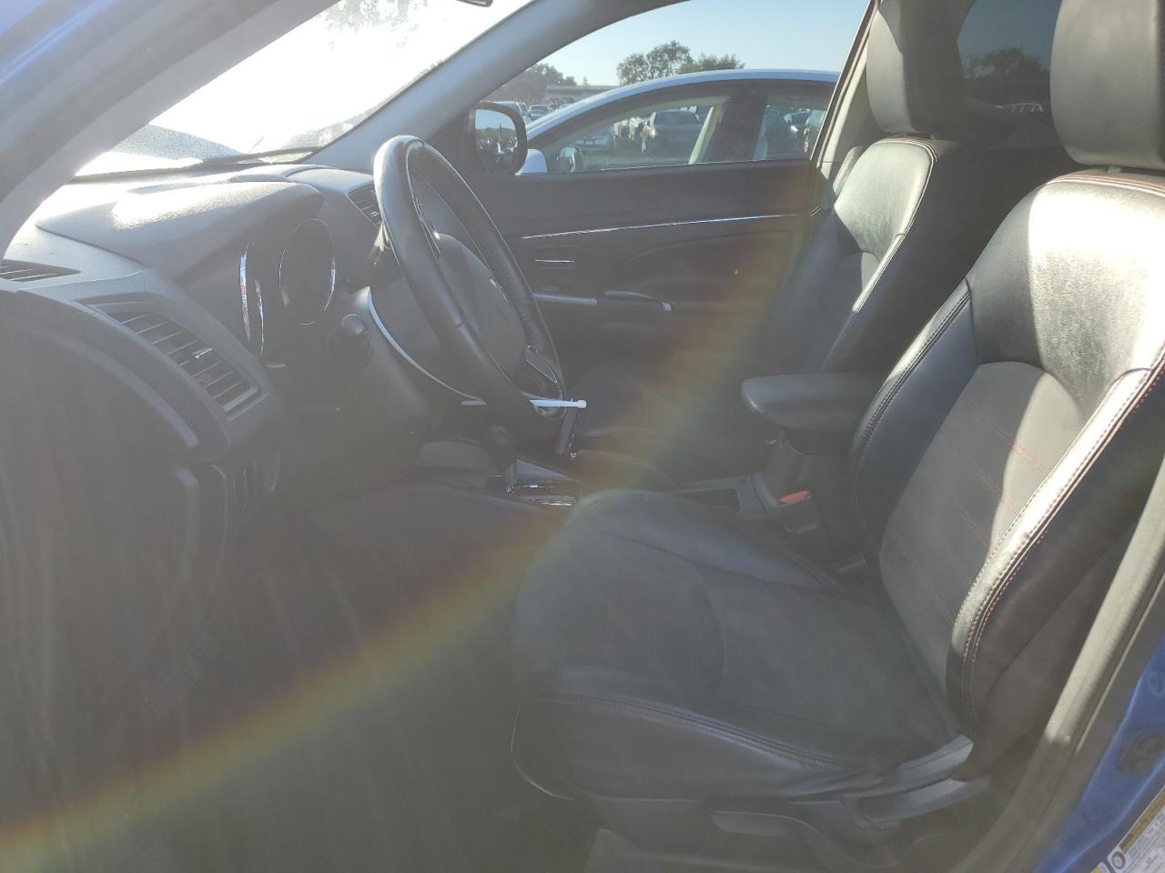 2018 Mitsubishi Outlander Sport Es - Image 7