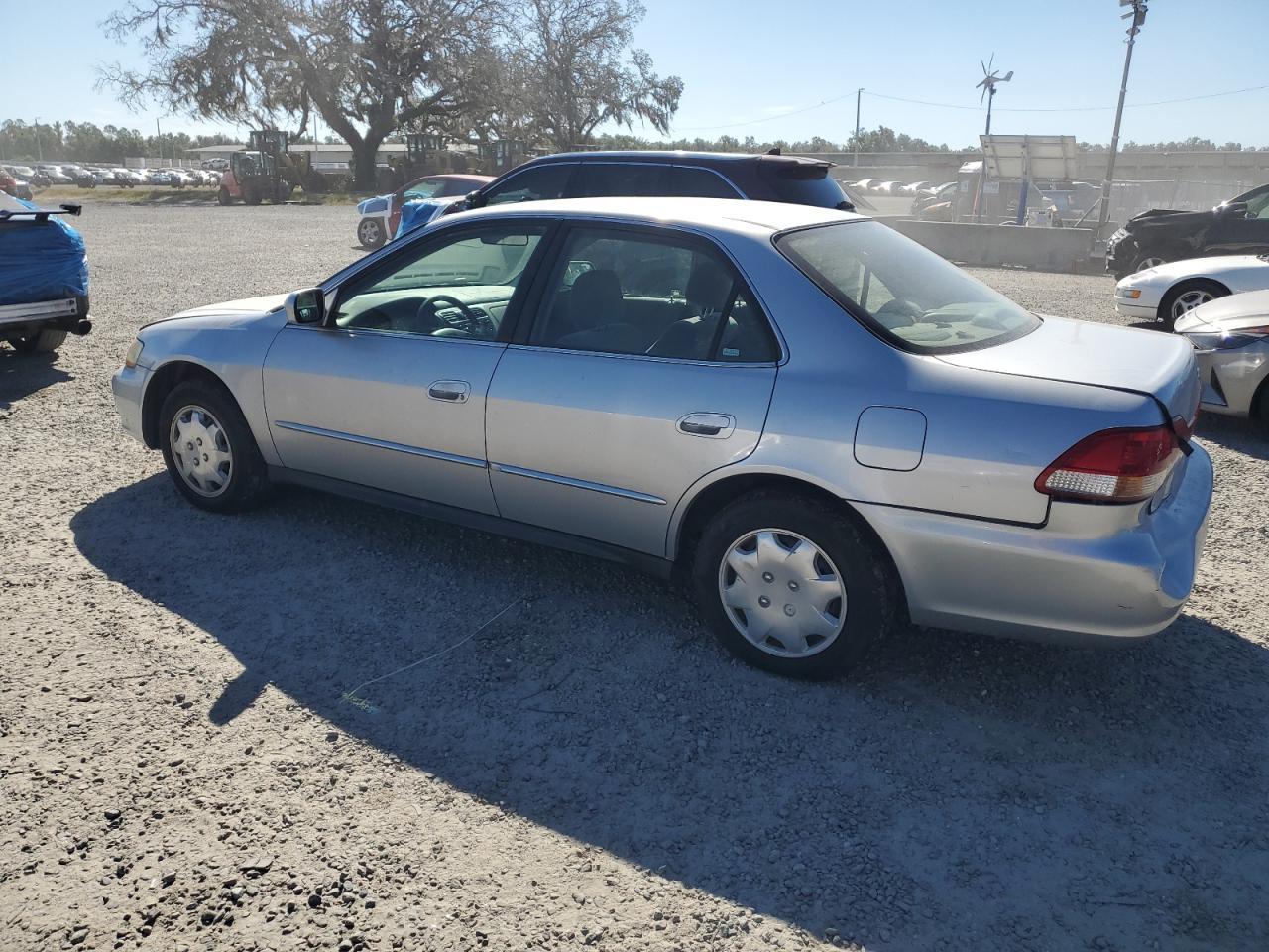 2002 Honda Accord Lx - Фото 2