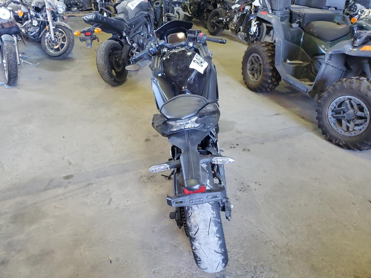 2025 Kawasaki Ex650 R - Фото 4