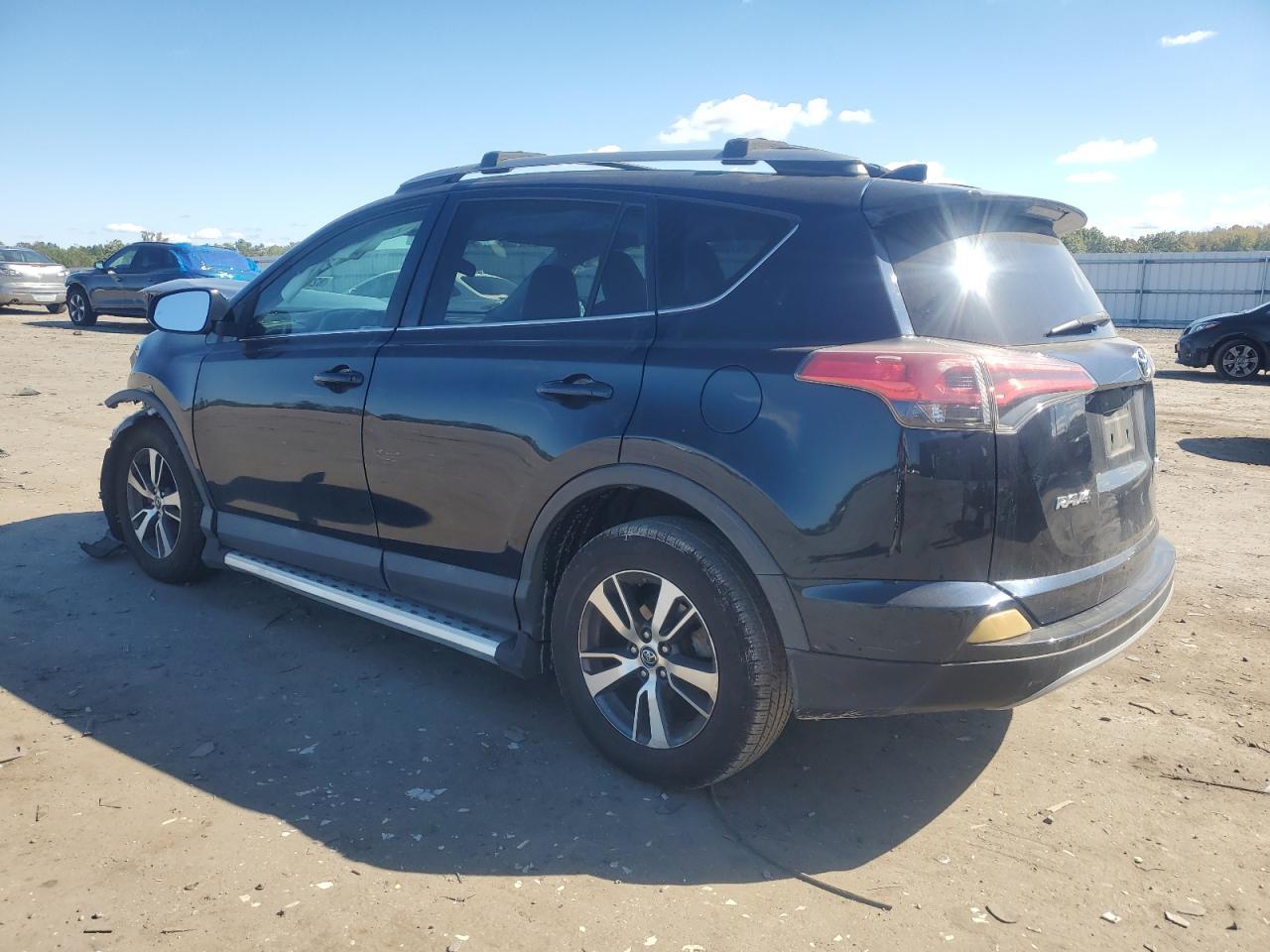 2017 Toyota Rav4 Xle - Image 2