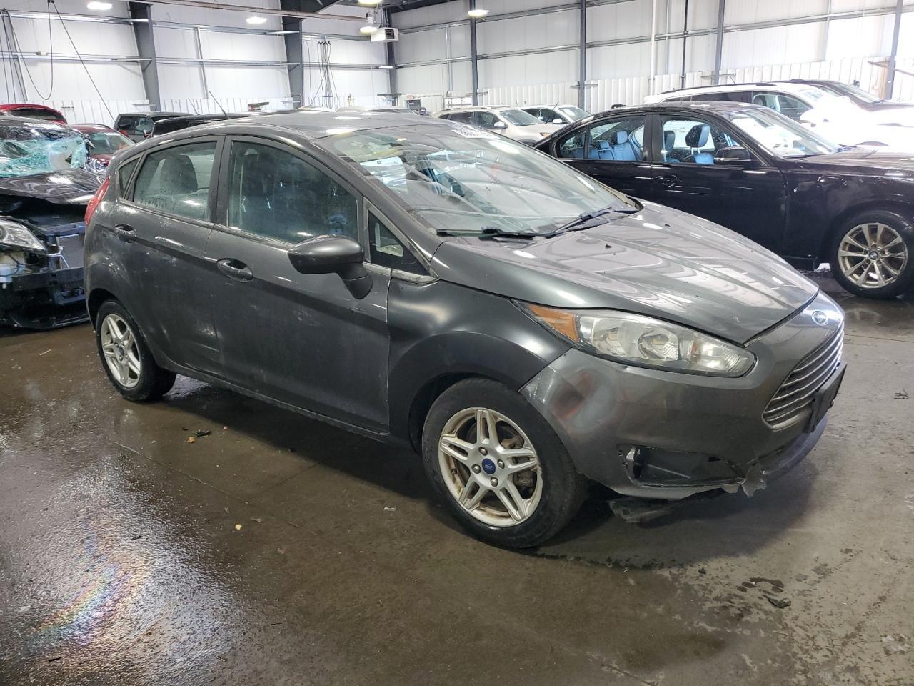 2018 Ford Fiesta Se - Image 4