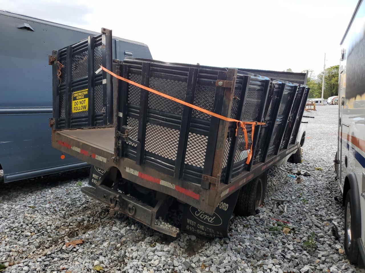 2015 Ford F350 Super Duty - Фото 3