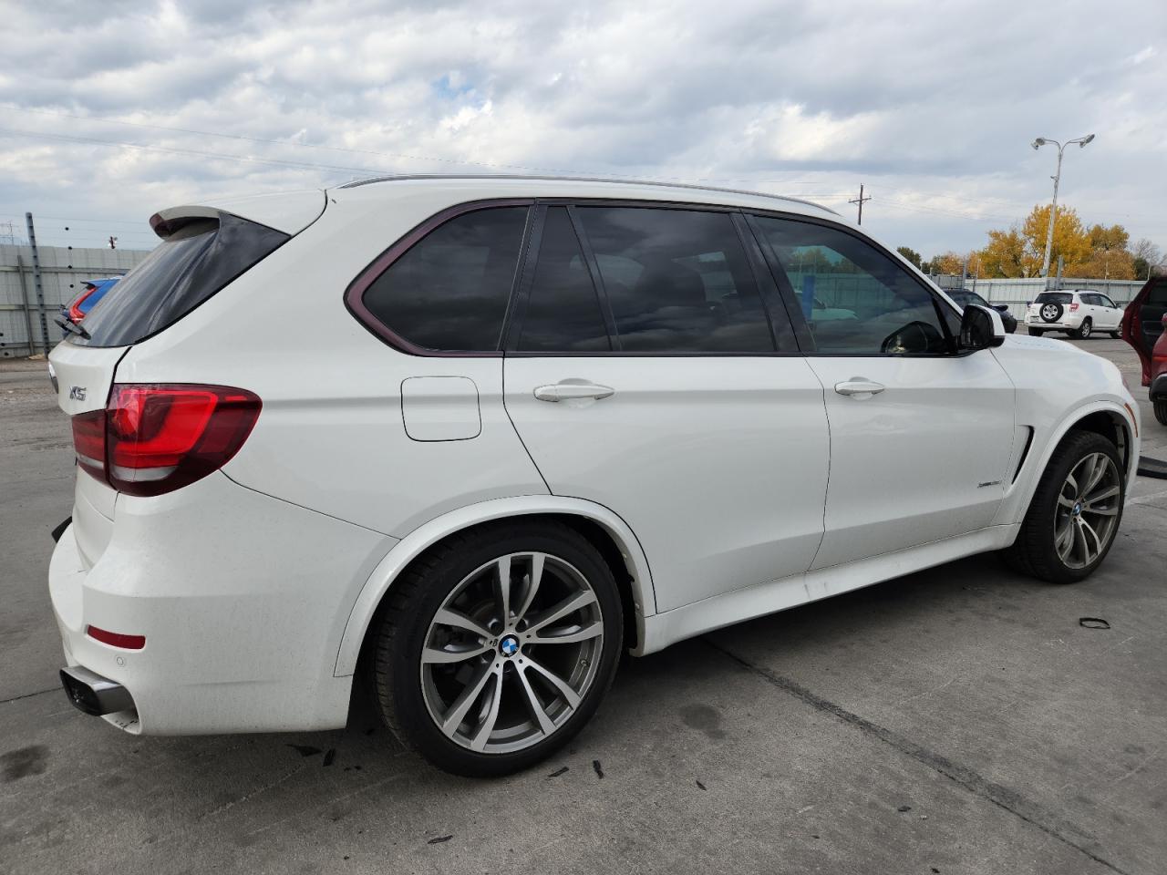 2015 BMW X5 xDrive35I - Фото 3