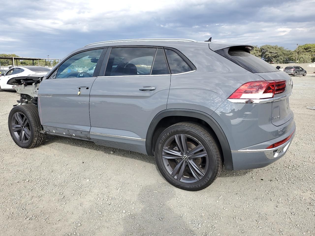 2021 Volkswagen Atlas Cross Sport Se - Фото 2